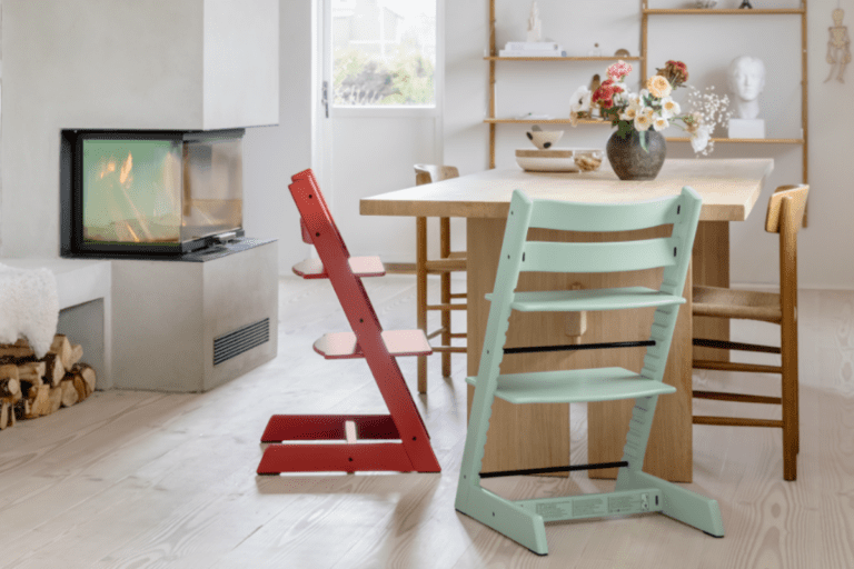 Nieuwe kleuren voor de Stokke Tripp Trapp® Warm Red &amp; Soft Mint